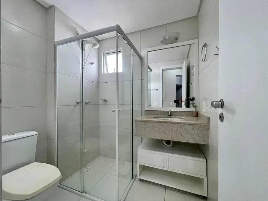 Apartamento com 2 quartos à venda e para alugar em Bombinhas - SC - imagem 6 Foto 6 de Apartamento com 2 quartos à venda e para alugar em Bombinhas - SC