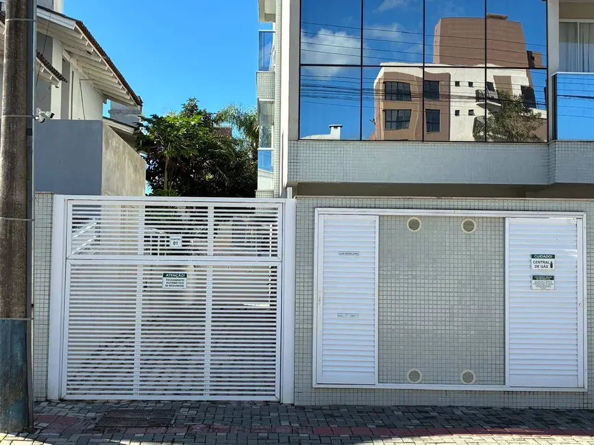 Apartamento com 2 quartos à venda e para alugar em Bombinhas - SC - imagem 2 Foto 2 de Apartamento com 2 quartos à venda e para alugar em Bombinhas - SC