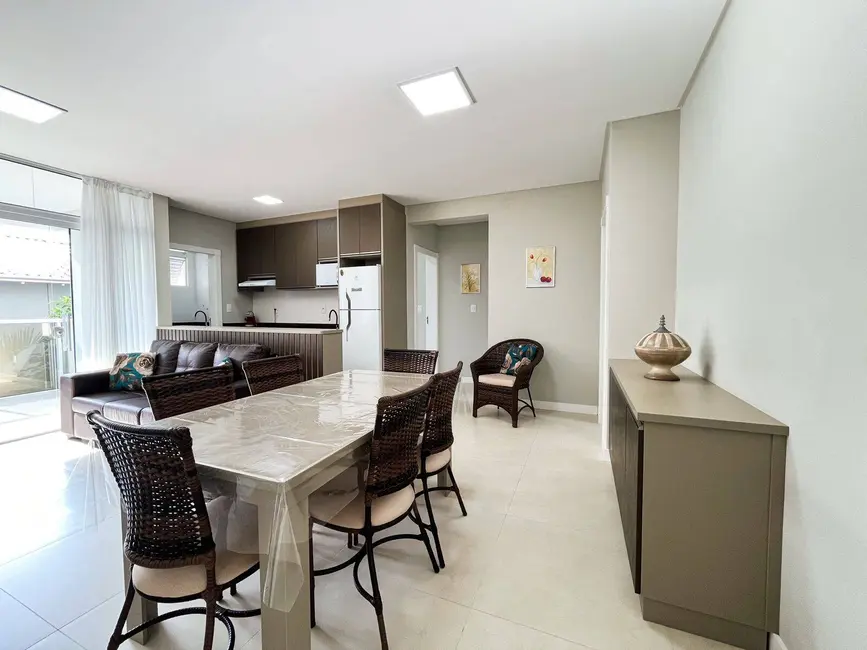 Apartamento com 2 quartos à venda e para alugar em Bombinhas - SC - imagem 3 Foto 3 de Apartamento com 2 quartos à venda e para alugar em Bombinhas - SC