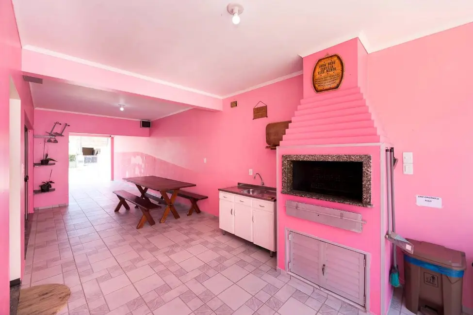 Foto 4 de Casa com 5 quartos à venda e para alugar em Bombinhas - SC