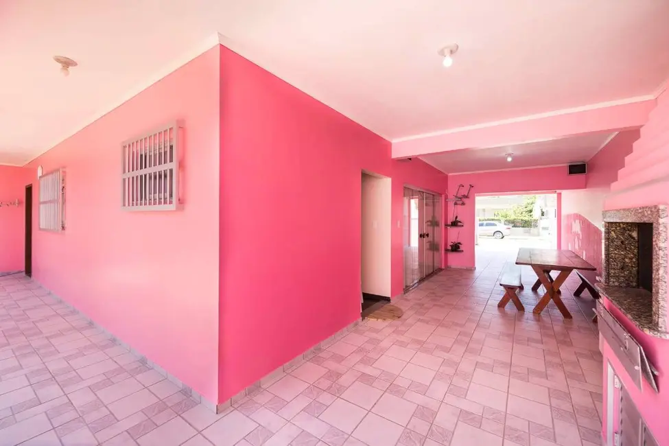 Foto 6 de Casa com 5 quartos à venda e para alugar em Bombinhas - SC