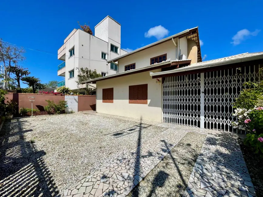 Apartamento com 5 quartos à venda e para alugar em Bombinhas - SC - imagem 2 Foto 2 de Apartamento com 5 quartos à venda e para alugar em Bombinhas - SC