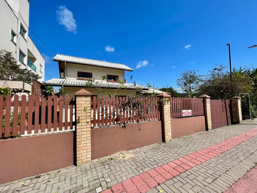 Apartamento com 5 quartos à venda e para alugar em Bombinhas - SC - imagem 1 Foto 1 de Apartamento com 5 quartos à venda e para alugar em Bombinhas - SC