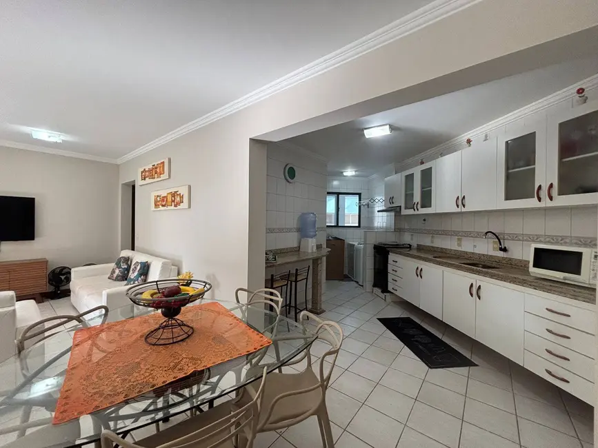 Foto 4 de Apartamento com 2 quartos à venda e para alugar em Bombinhas - SC