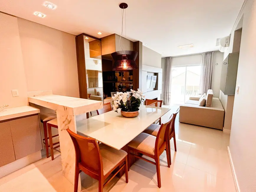 Foto 6 de Cobertura com 3 quartos à venda, 190m2 em Bombinhas - SC