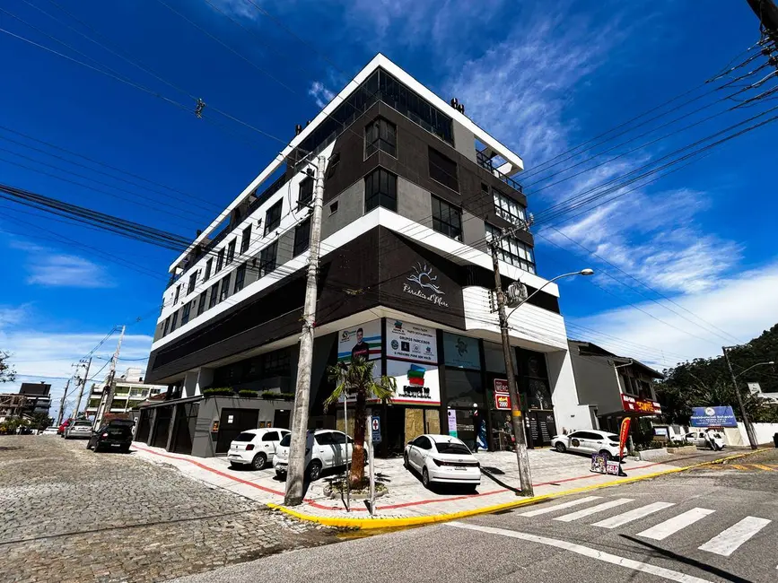 Foto 2 de Cobertura com 2 quartos à venda e para alugar em Bombinhas - SC