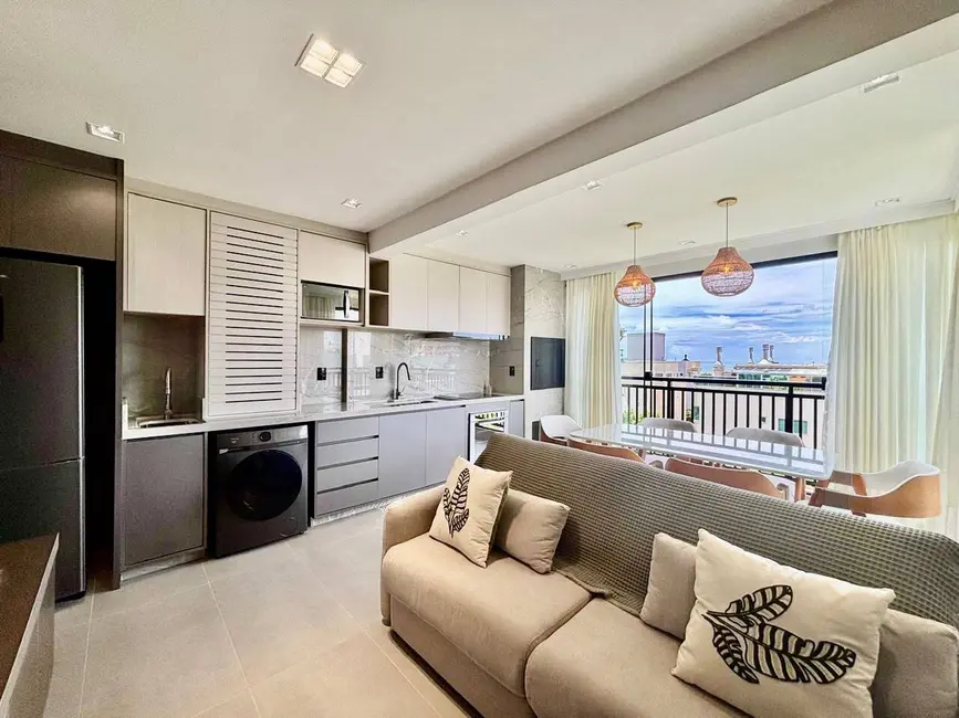 Foto 9 de Cobertura com 3 quartos à venda, 95m2 em Bombinhas - SC