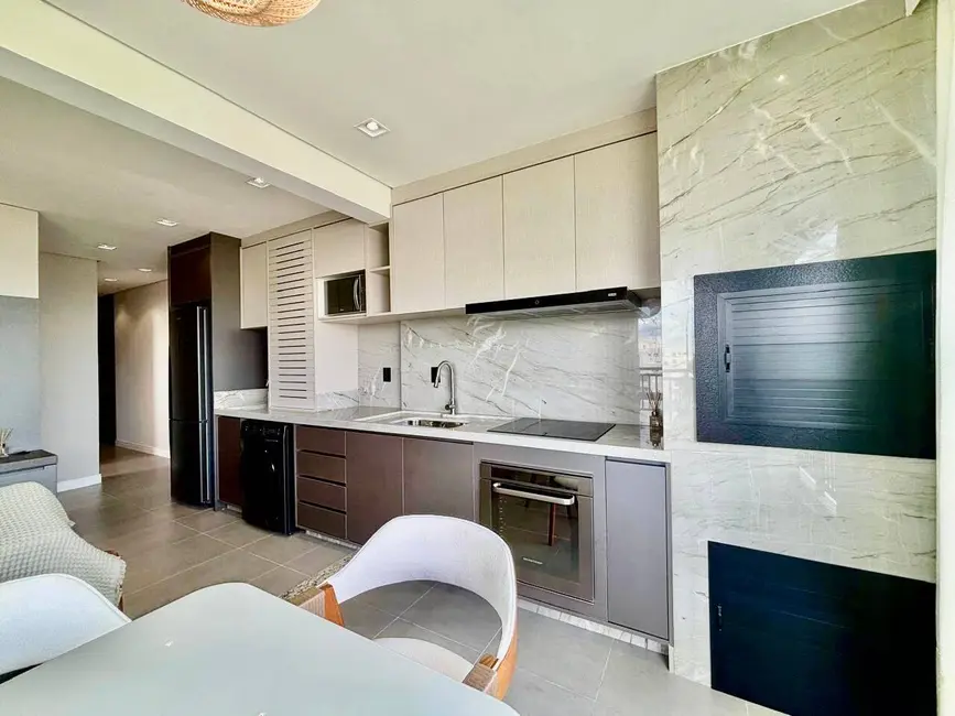 Foto 6 de Cobertura com 3 quartos à venda, 95m2 em Bombinhas - SC