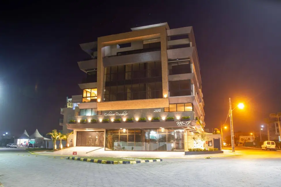 Foto 5 de Apartamento com 3 quartos à venda, 130m2 em Bombinhas - SC