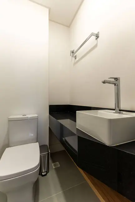 Apartamento com 2 quartos à venda, 80m2 em Bombinhas - SC - imagem 7 Foto 7 de Apartamento com 2 quartos à venda, 80m2 em Bombinhas - SC
