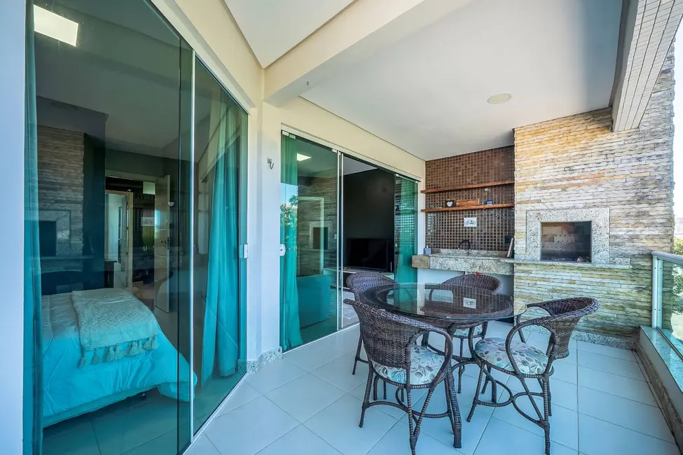 Foto 7 de Apartamento com 2 quartos à venda, 65m2 em Bombinhas - SC