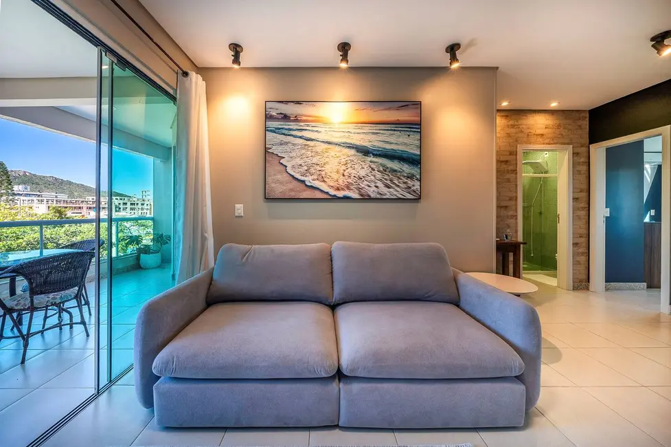 Foto 9 de Apartamento com 2 quartos à venda, 65m2 em Bombinhas - SC