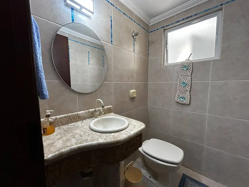 Foto 3 de Casa com 2 quartos à venda e para alugar em Bombinhas - SC