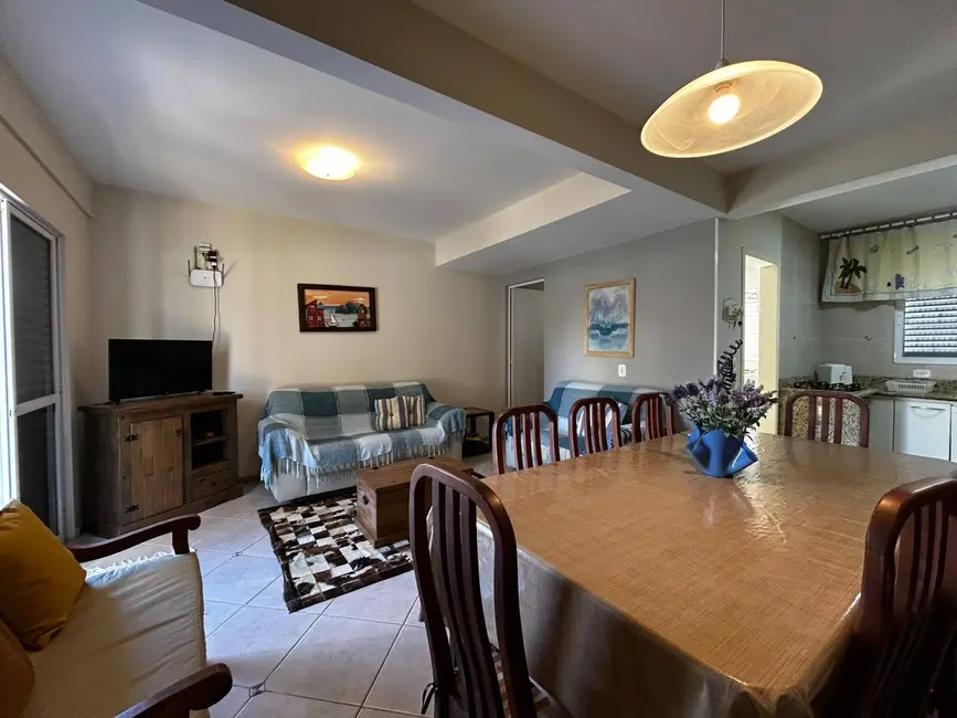 Foto 6 de Casa com 2 quartos para alugar em Bombinhas - SC