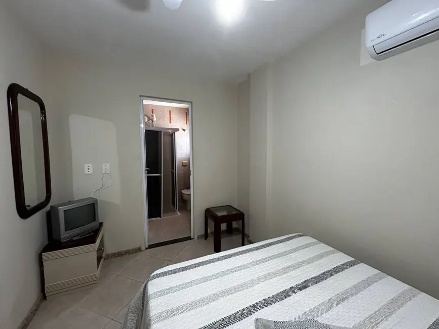 Foto 9 de Casa com 2 quartos para alugar em Bombinhas - SC