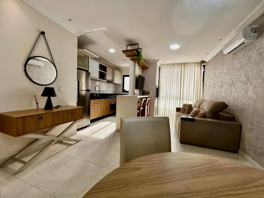 Foto 8 de Apartamento com 2 quartos para alugar em Bombinhas - SC