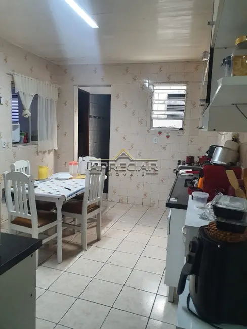 Foto 8 de Casa com 2 quartos à venda, 200m2 em Vila Taquari, São Paulo - SP