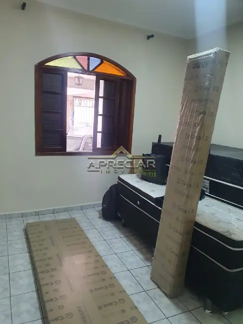 Foto 3 de Casa com 2 quartos à venda, 200m2 em Vila Taquari, São Paulo - SP