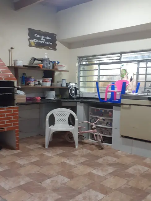 Casa com 2 quartos à venda, 80m2 em Burgo Paulista, São Paulo - SP - imagem 3 Foto 3 de Casa com 2 quartos à venda, 80m2 em Burgo Paulista, São Paulo - SP