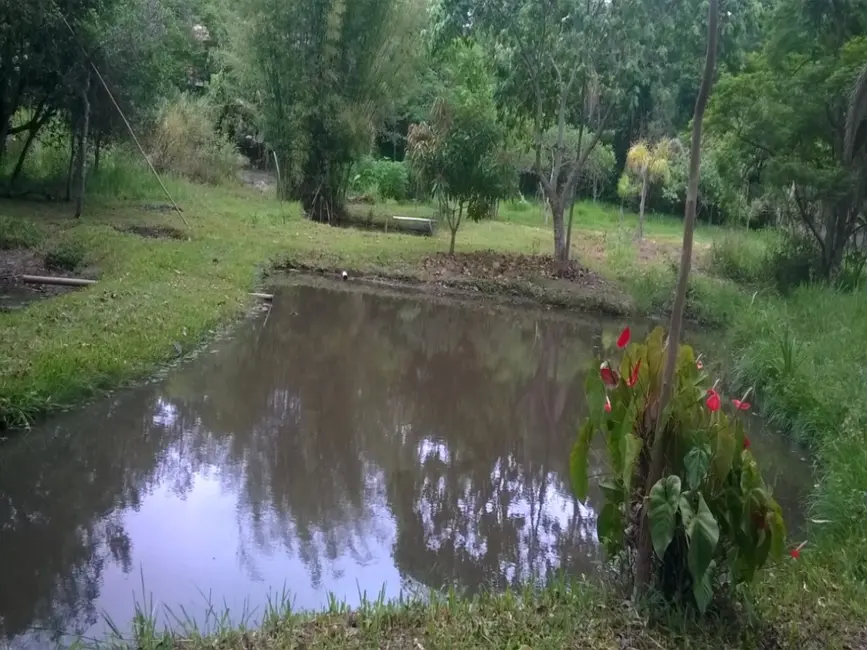 Foto 2 de Sítio / Rancho com 6 quartos à venda, 1000m2 em Santa Isabel - SP