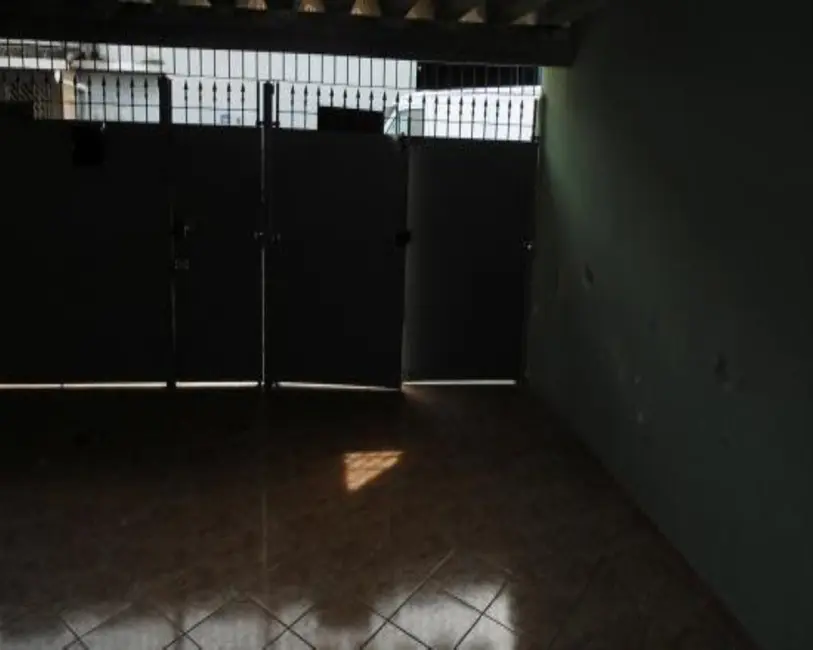 Foto 3 de Casa com 2 quartos à venda, 200m2 em Burgo Paulista, São Paulo - SP