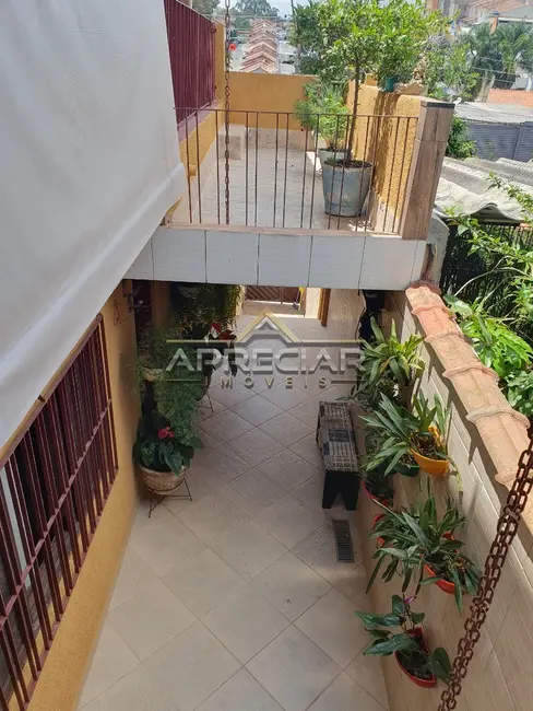 Foto 6 de Casa com 3 quartos à venda, 171m2 em Vila Carmosina, São Paulo - SP