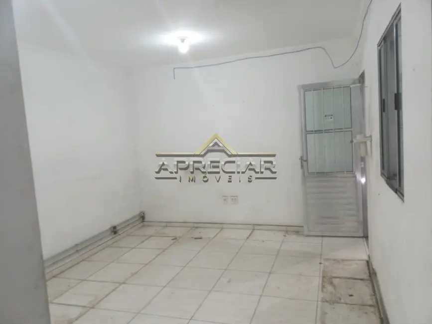 Armazém / Galpão para alugar, 300m2 em Jardim São Sebastião, São Paulo - SP - imagem 4 Foto 4 de Armazém / Galpão para alugar, 300m2 em Jardim São Sebastião, São Paulo - SP