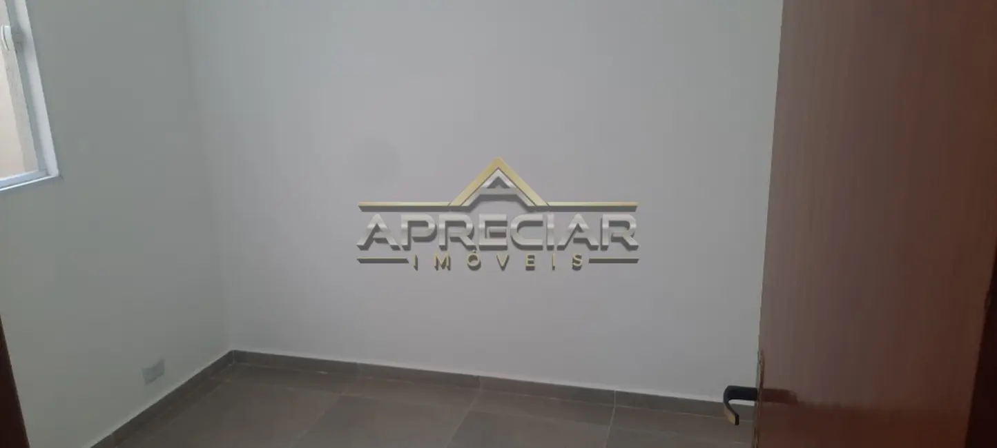 Apartamento com 2 quartos para alugar, 45m2 em Jardim São Carlos (Zona Leste), São Paulo - SP - imagem 5 Foto 5 de Apartamento com 2 quartos para alugar, 45m2 em Jardim São Carlos (Zona Leste), São Paulo - SP