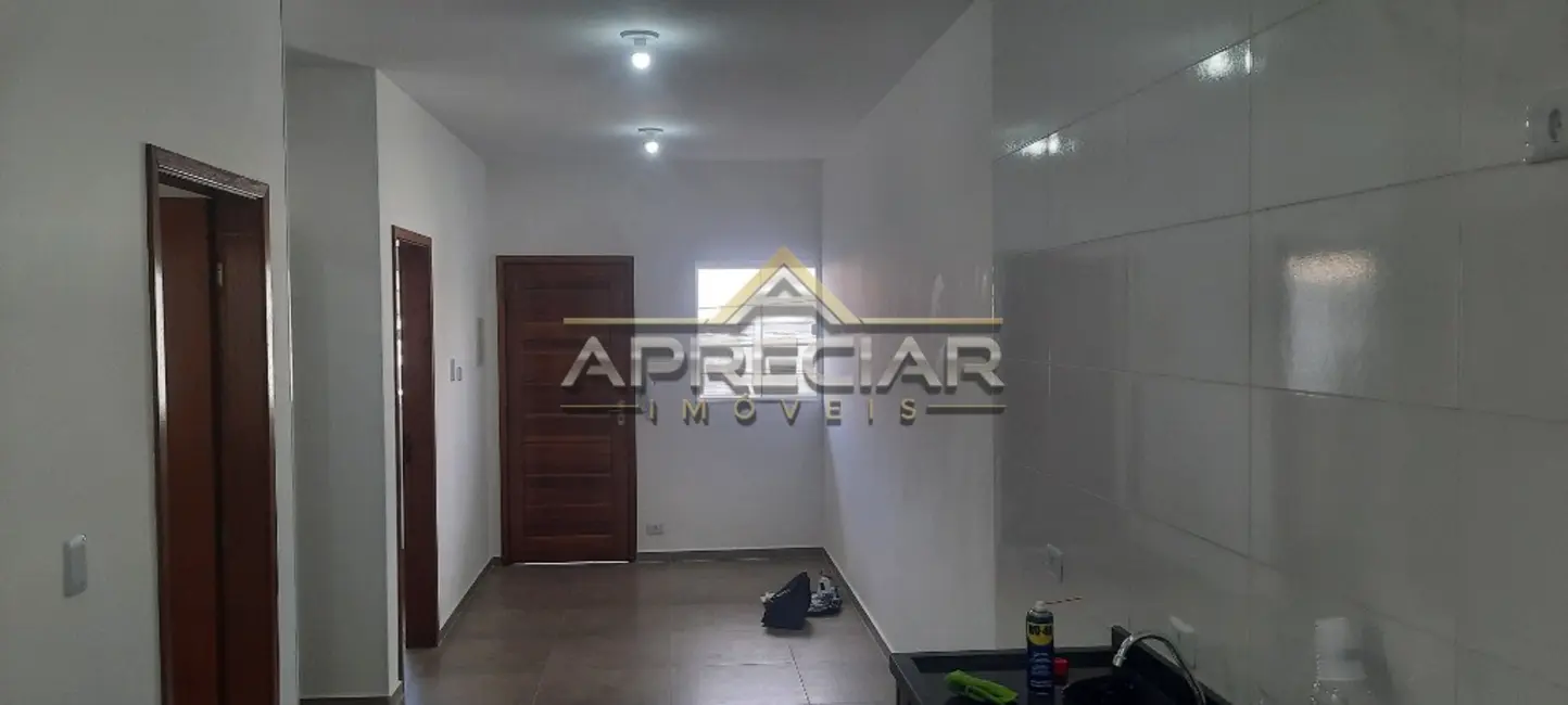 Apartamento com 2 quartos para alugar, 45m2 em Jardim São Carlos (Zona Leste), São Paulo - SP - imagem 3 Foto 3 de Apartamento com 2 quartos para alugar, 45m2 em Jardim São Carlos (Zona Leste), São Paulo - SP