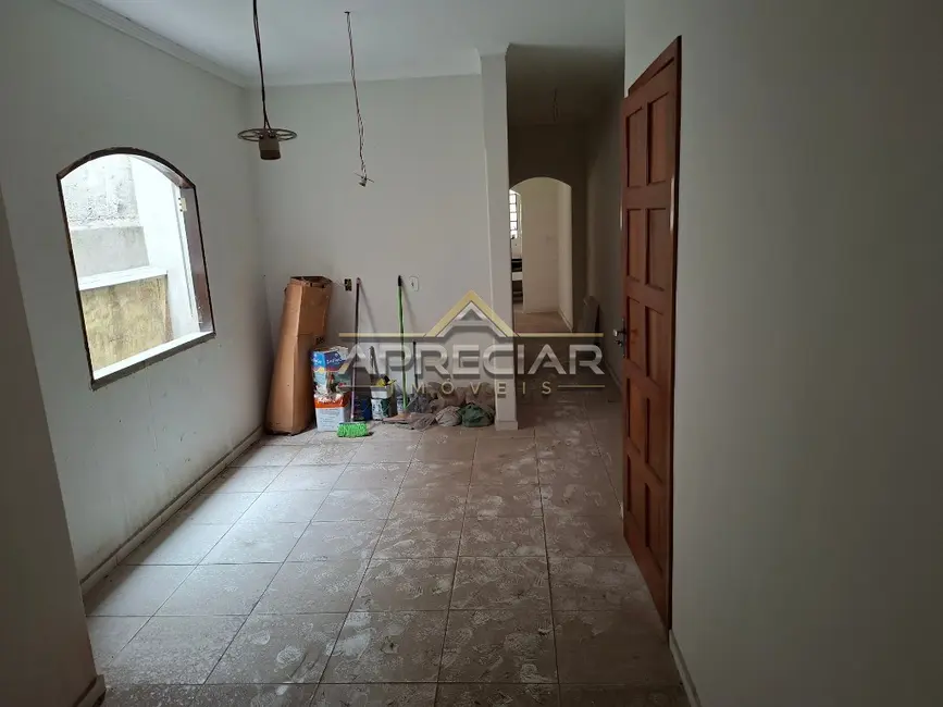 Foto 6 de Casa com 6 quartos à venda, 300m2 em Burgo Paulista, São Paulo - SP